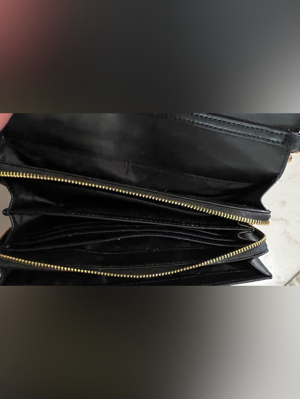 Michel Kors Black Leather Jet Set Phone Wallet Wide Logo Strap - Picture 8 of 8